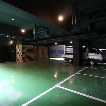 X-Mas Hotel Daejeon Dış mekan fotoğraf